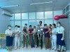 Những phần quà ấm áp được trao cho bệnh nhi khó khăn